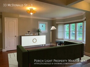 33 McDonald St in St Catharines, ON - Building Photo - Building Photo