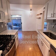 6540 College Grove Dr in San Diego, CA - Building Photo - Building Photo