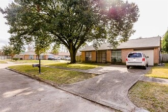 342 Casa Grande Dr in Houston, TX - Building Photo - Building Photo