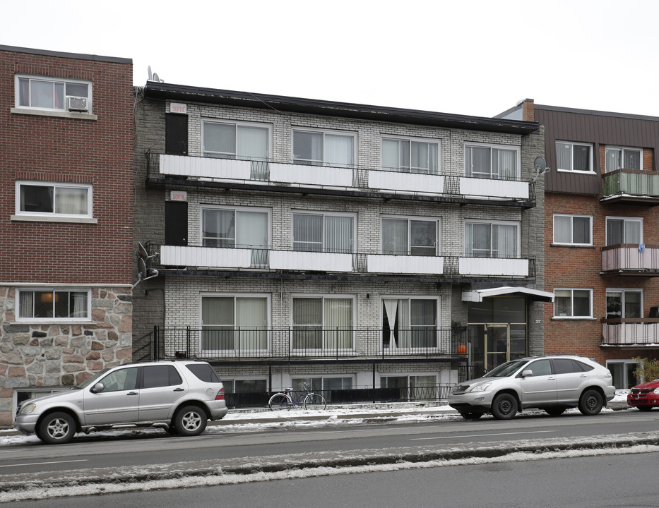 4280 Hochelaga in Montréal, QC - Building Photo