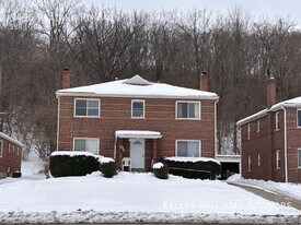 9496 Reading Rd in Cincinnati, OH - Building Photo