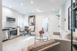 960 Jefferson Ave in Miami Beach, FL - Building Photo - Building Photo
