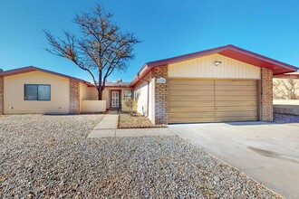 7205 Pecos Trail NW in Albuquerque, NM - Building Photo - Building Photo