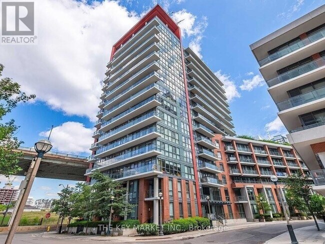 50 Bruyeres Mews in Toronto, ON - Building Photo - Building Photo