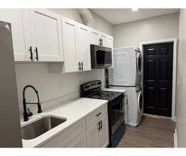 617 Glenwood Ave in Baltimore, MD - Foto de edificio - Building Photo