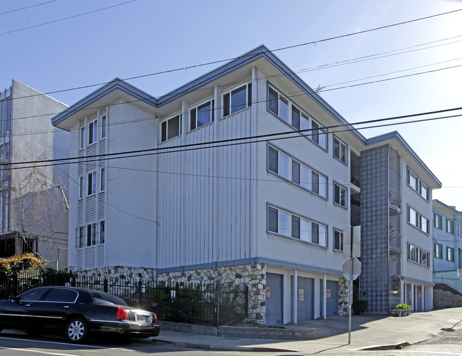 688 Beacon St in Oakland, CA - Foto de edificio