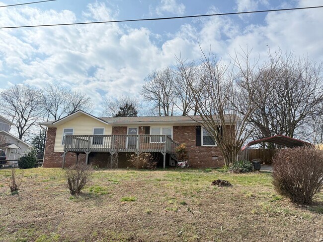 2023 Highland Rd in Maryville, TN - Building Photo - Building Photo