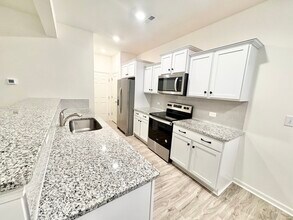 113 Lorcan Ln in Statesville, NC - Building Photo - Building Photo