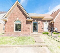 1632 Beaver Trail Dr in Memphis, TN - Building Photo