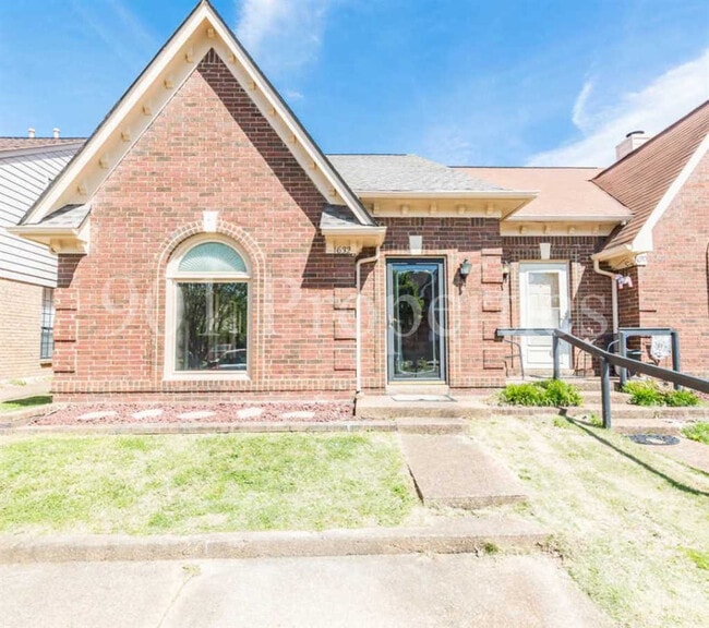 property at 1632 Beaver Trail Dr