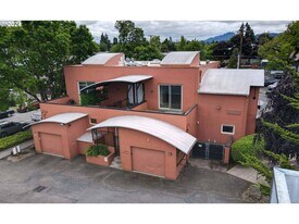 750 Monroe St in Eugene, OR - Building Photo