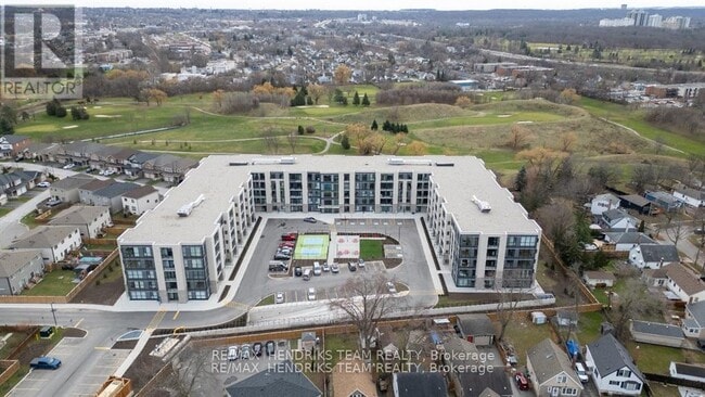 50 Herrick Ave in St Catharines, ON - Building Photo - Building Photo