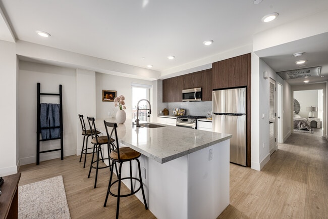 The Boutique in Los Angeles, CA - Building Photo - Interior Photo