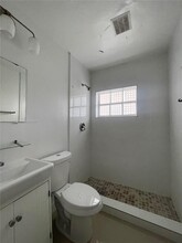 551 NE 61st St in Miami, FL - Building Photo - Building Photo