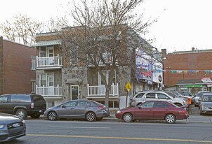 3861 Hochelaga Rue in Montréal, QC - Building Photo