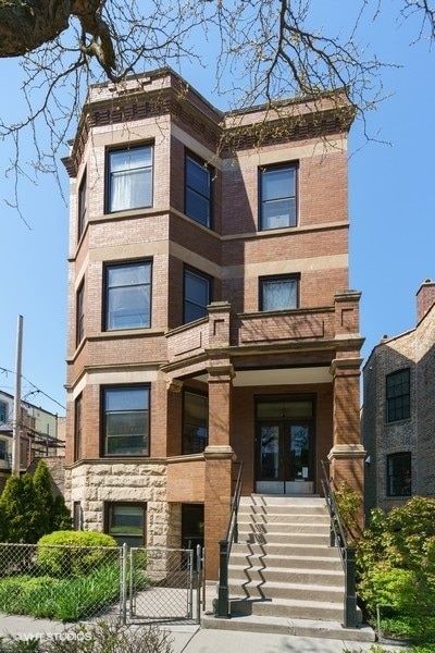 2046 W Cortez St, Unit 3rd Floor