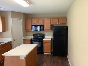 5710 Waterpoint Dr in Browns Summit, NC - Building Photo - Building Photo
