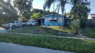 6531 Sherman St in Hollywood, FL - Building Photo - Building Photo