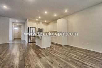 5808 NE 80th Ct in Vancouver, WA - Building Photo - Building Photo