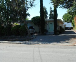 2007 Colony St Apartments