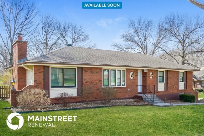 property at 3923 S Breckenridge Dr