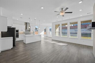 5909 Cimarron Rdg Ln in Austin, TX - Building Photo - Building Photo