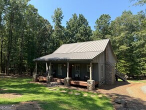 2323 Pleasant Valley Rd in Woodland, GA - Building Photo - Building Photo