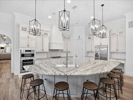 3161 Club Dr in Destin, FL - Building Photo