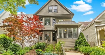 713-715-715 E Russell Ave in Milwaukee, WI - Building Photo