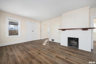 400 E Virginia Ave in Peoria, IL - Building Photo - Building Photo