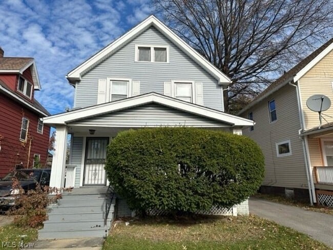 property at 14205 Savannah Ave