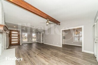 2626 Fallcreek Dr in Carrollton, TX - Building Photo - Building Photo