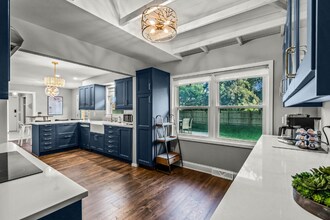 421 W Lloyd St in Milwaukee, WI - Building Photo - Building Photo