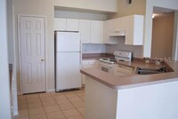 231 Goldenrain Dr in Kissimmee, FL - Building Photo - Building Photo