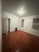 5446 Walnut St in Philadelphia, PA - Building Photo - Building Photo