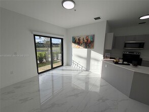 2312 E 4th Ave in Hialeah, FL - Building Photo - Building Photo