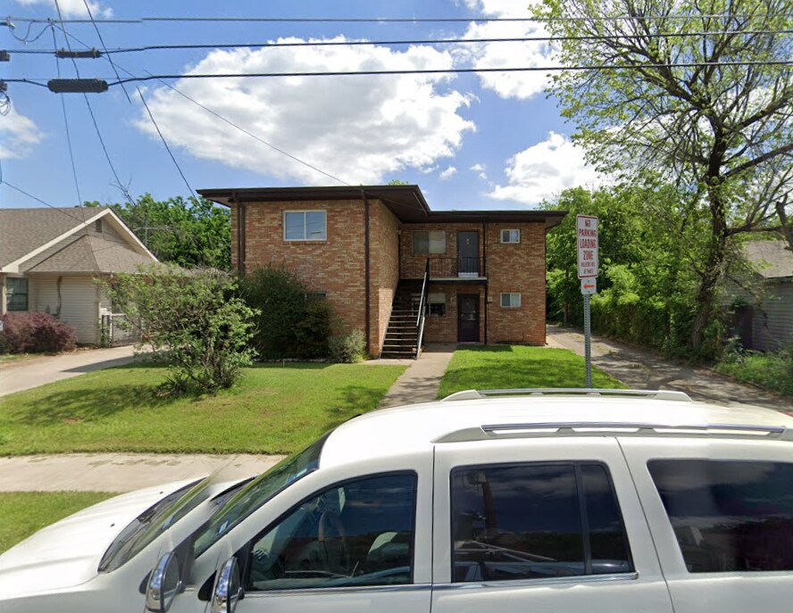 312 Jagoe St, Unit 2 in Denton, TX - Building Photo