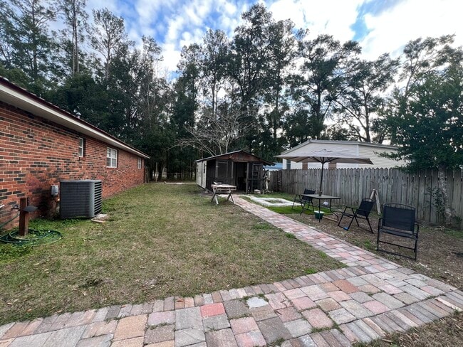 606 N Reynolds St in Branford, FL - Building Photo - Building Photo