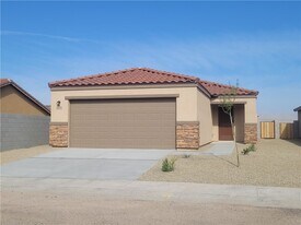 2121 Pesuna Dr in Bullhead City, AZ - Building Photo