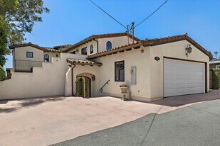 1609 S Ola Vista in San Clemente, CA - Building Photo