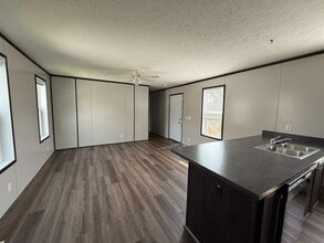 2737 W Washington Center Rd in Fort Wayne, IN - Building Photo - Building Photo