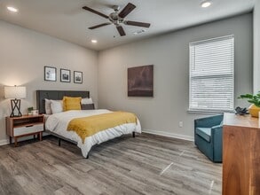 The Bowie in Springdale, AR - Building Photo - Interior Photo