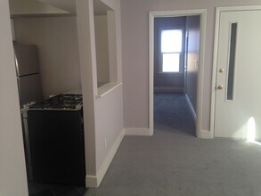 2498 W 10th St, Unit Up in Cleveland, OH - Building Photo - Building Photo