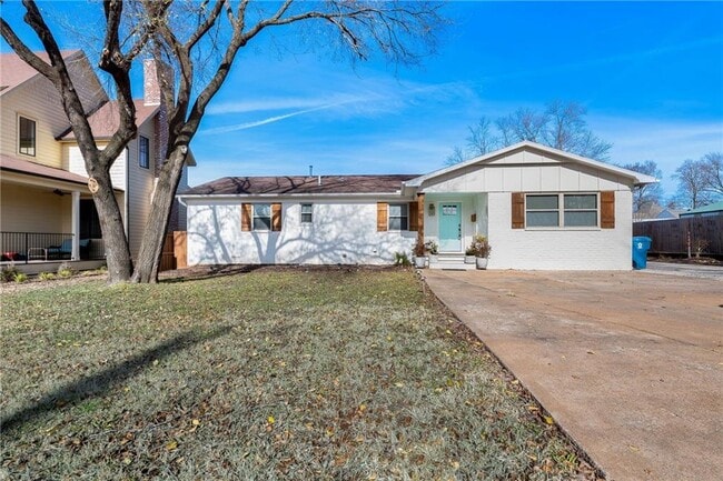 property at 406 NW 5th St