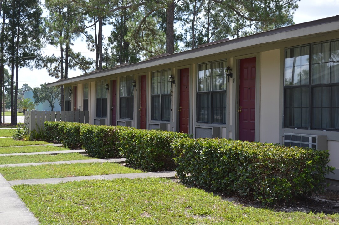 Palatka Oaks Apartments Photo