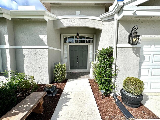 property at 1000 Lake Breeze Dr