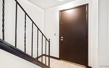 313 Kaymar Dr in Buffalo, NY - Building Photo - Building Photo