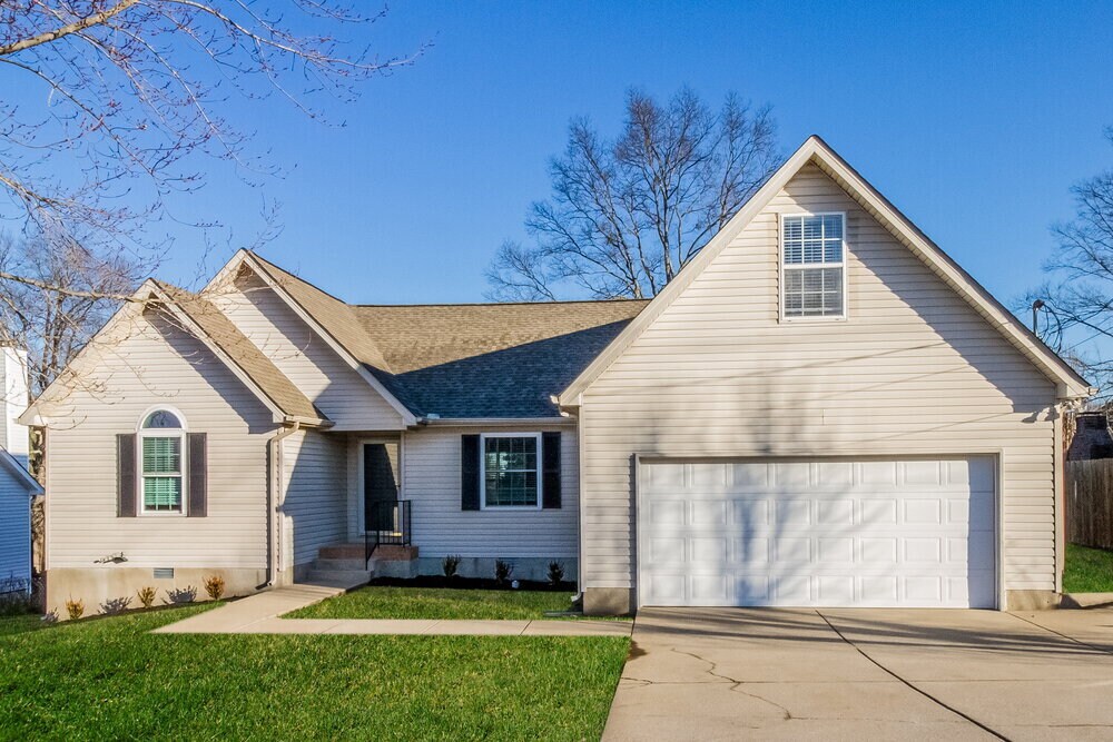 1804 Rory Cove in La Vergne, TN - Building Photo