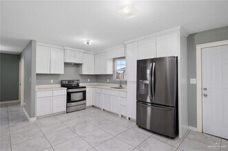 16 Chesnee Ave in Edinburg, TX - Building Photo - Building Photo