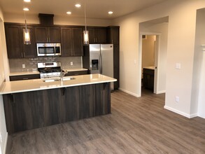 1220 NW Terre View Dr in Pullman, WA - Building Photo - Building Photo